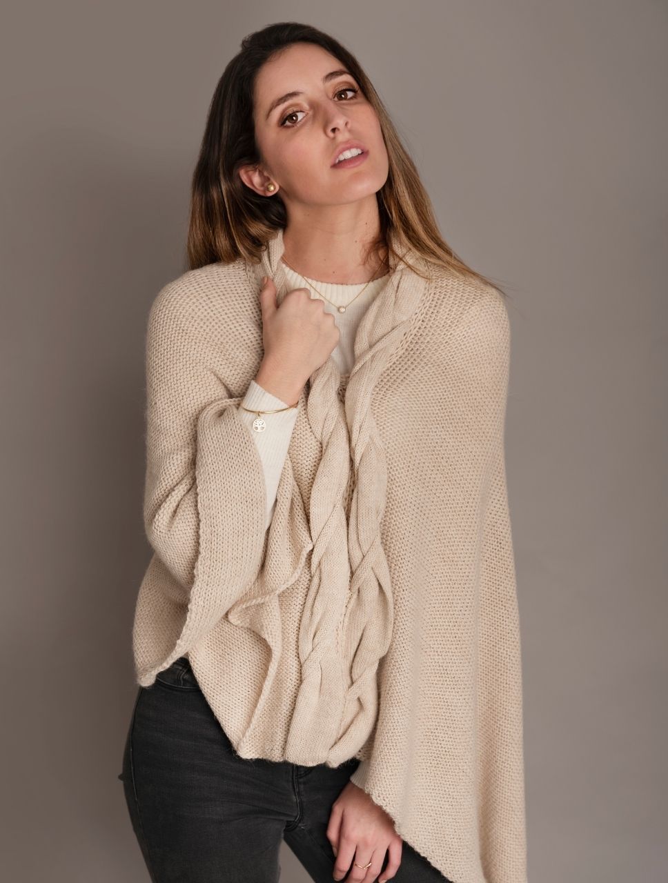 Poncho Trenza Armada