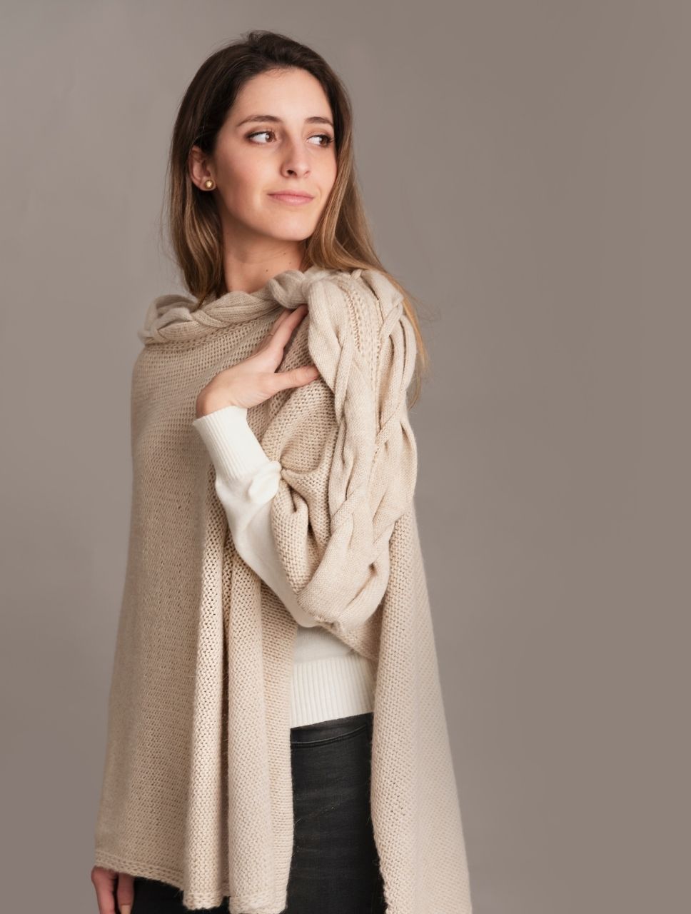 Poncho Trenza Armada
